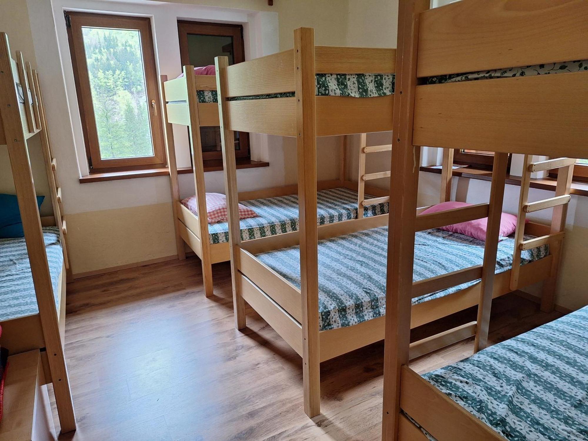 Hotel Dom Klementa Juga Lepena Esterno foto